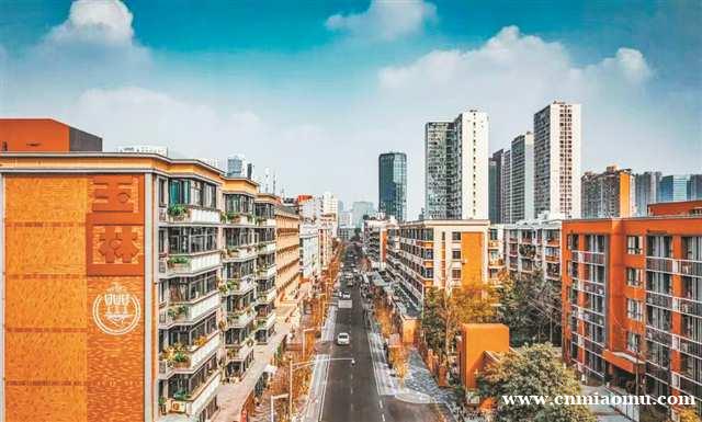 成渝城市更新项目双双“出圈”的背后